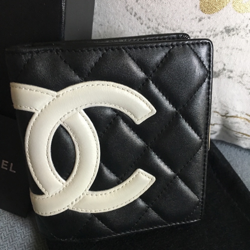 💯 Percent Authentic Chanel Cambon Wallet